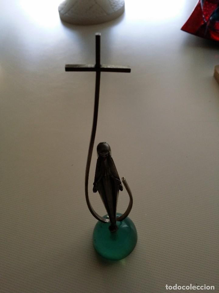 Antig&uuml;edades: VIRGEN MILAGROSA PISAPAPELES - Foto 2