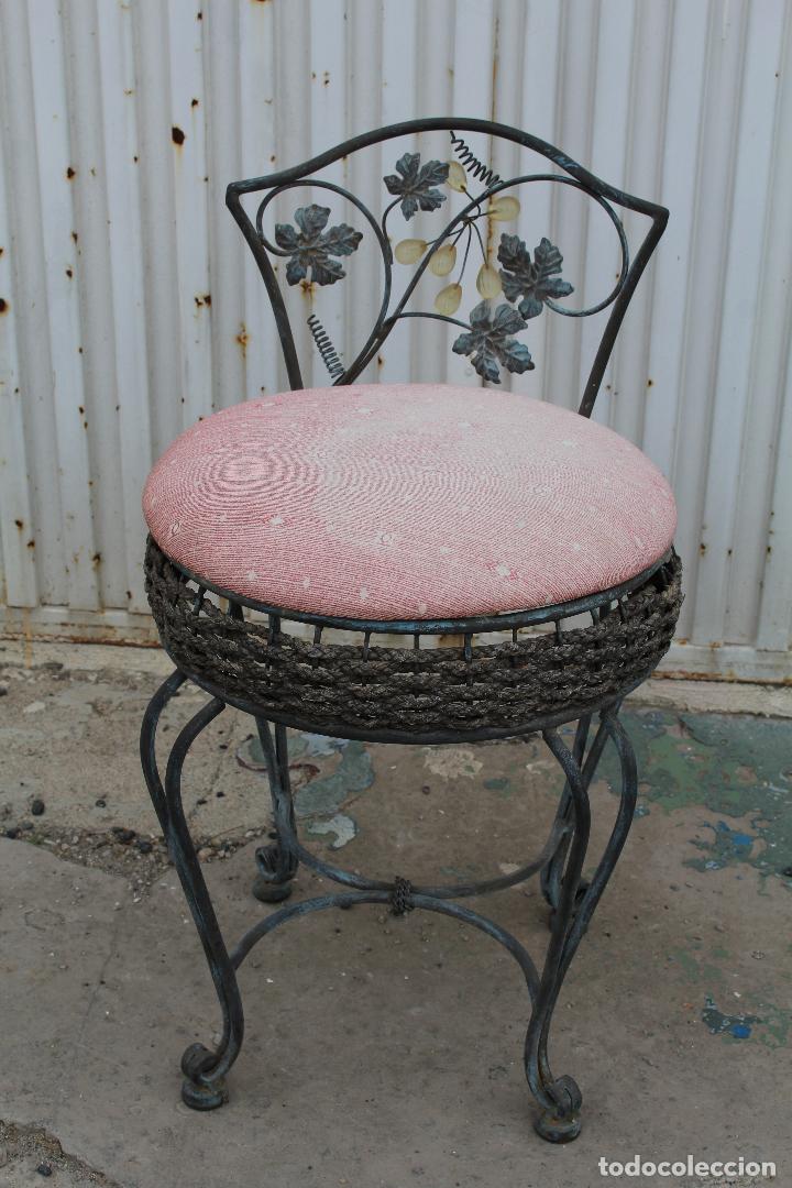 Antig&uuml;edades: silla en hierro de forja - Foto 2