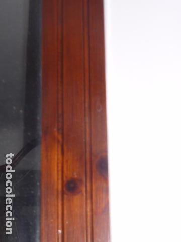 Antig&uuml;edades: ESPEJO DE MADERA CON REPISA EN LA PARTE INFERIOR - Foto 6