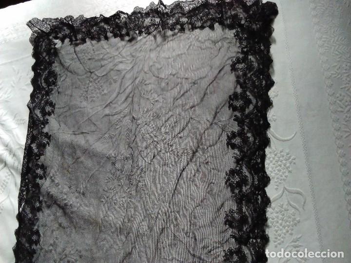 Antig&uuml;edades: Mantilla rectangular de encaje negro - Foto 10