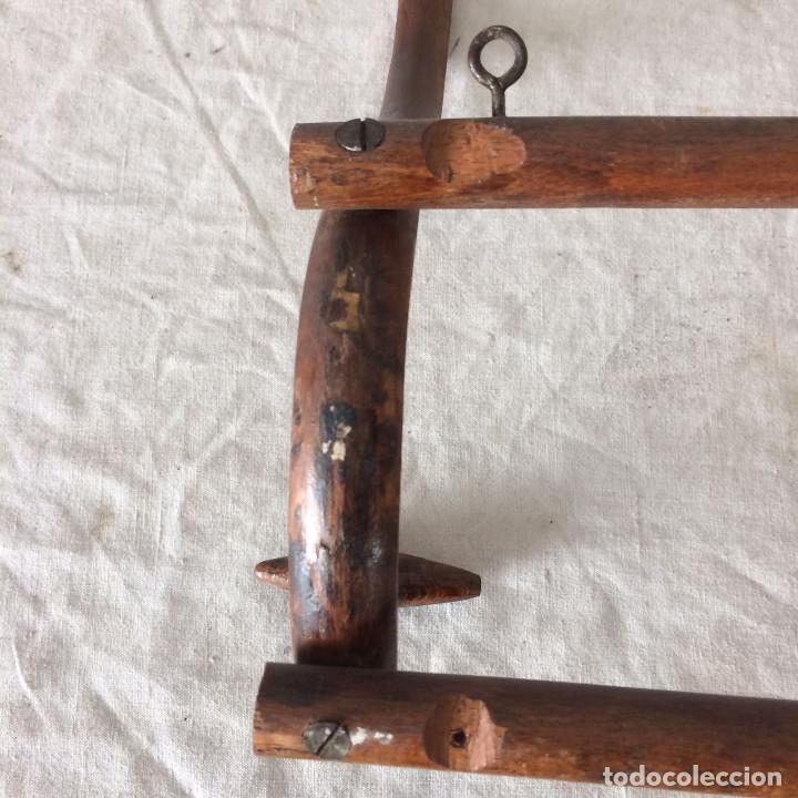 Antig&uuml;edades: PERCHA TIPO TONET CON SOMBREREROS - Foto 3
