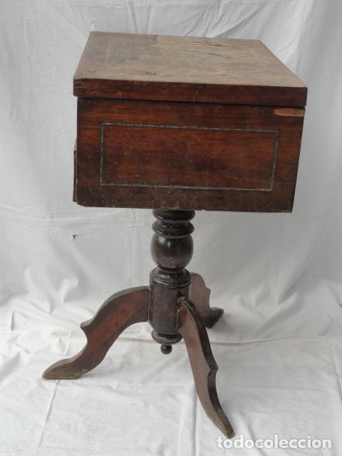 Antig&uuml;edades: ANTIGUO COSEDOR ISABELINO. MESA AUXILIAR. - Foto 13