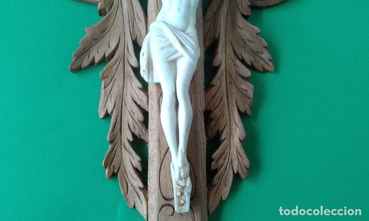 Antig&uuml;edades: CRUCIFIJO DE BISCUIT Y MADERA - Foto 4
