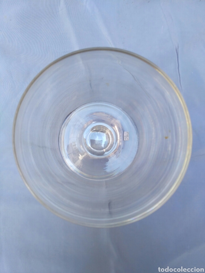 Antig&uuml;edades: Copa de cristal transparente del siglo XX - Foto 4