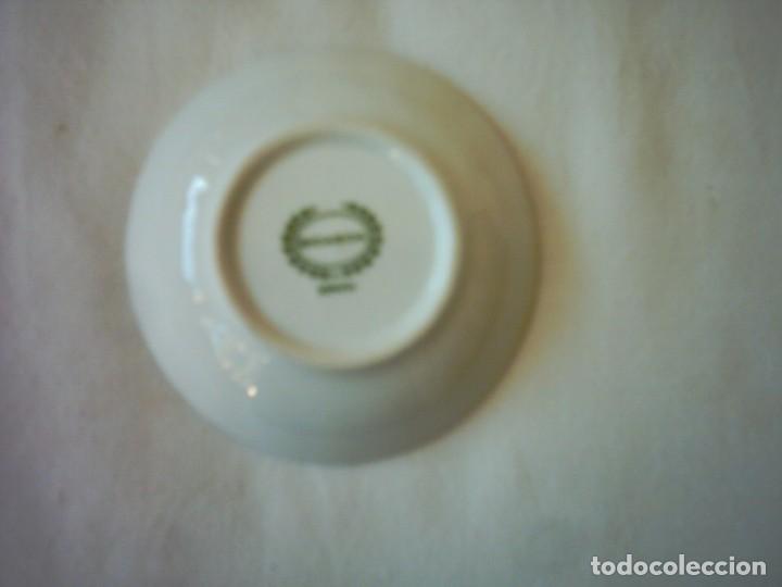 Antig&uuml;edades: PLATO DE PORCELANA DE BIDASOA. 8 Cm. - Foto 2