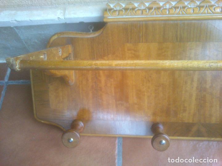 Antig&uuml;edades: ANTIGUO Perchero 4 perchas - Foto 5