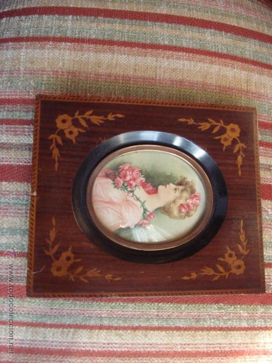 Antig&uuml;edades: ANTIGUO MARCO DE MADERA CON MARQUETER&Iacute;A - Foto 1