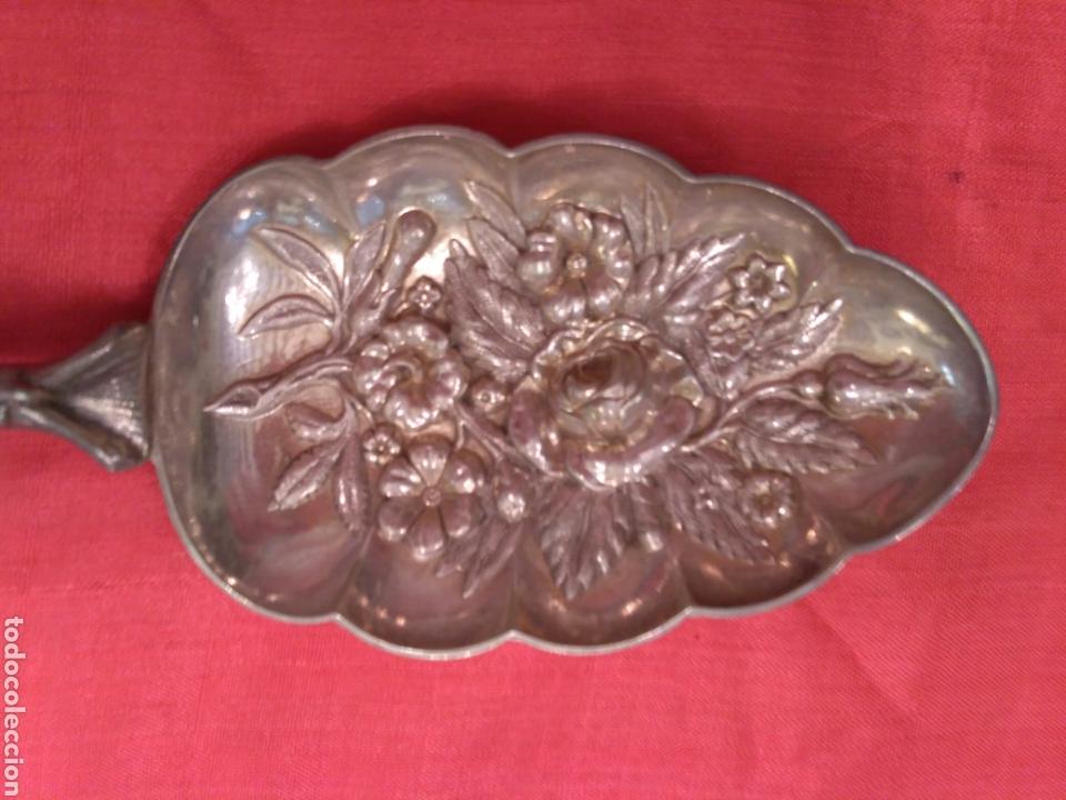 Antig&uuml;edades: Cucharas victorianas plateadas con su estuche - Foto 5