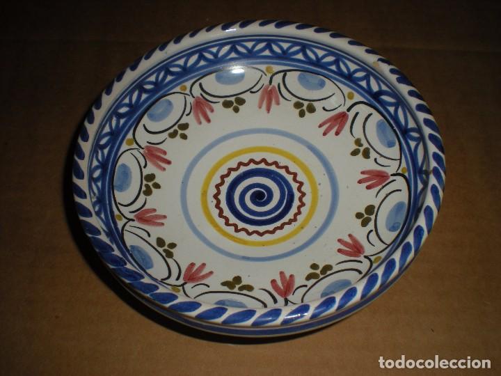 Antig&uuml;edades: cuenco de talavera para colgar di&aacute;metro14cm altura 4cm