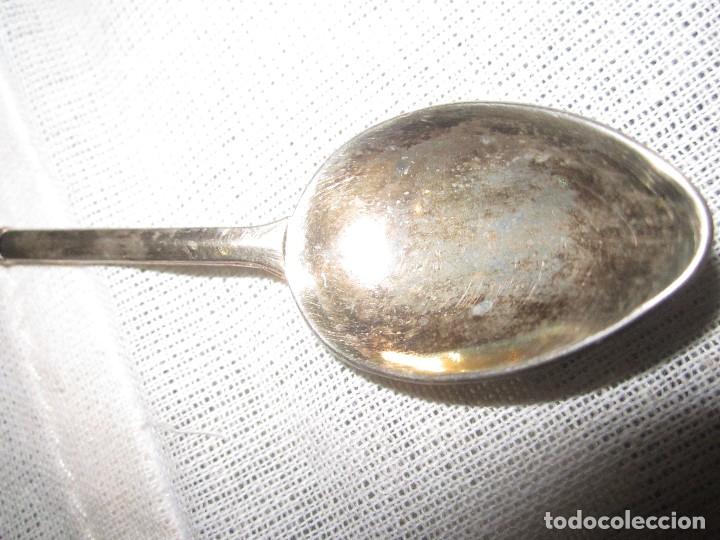 Antig&uuml;edades: Cucharilla de plata. 11 cms. - Foto 3