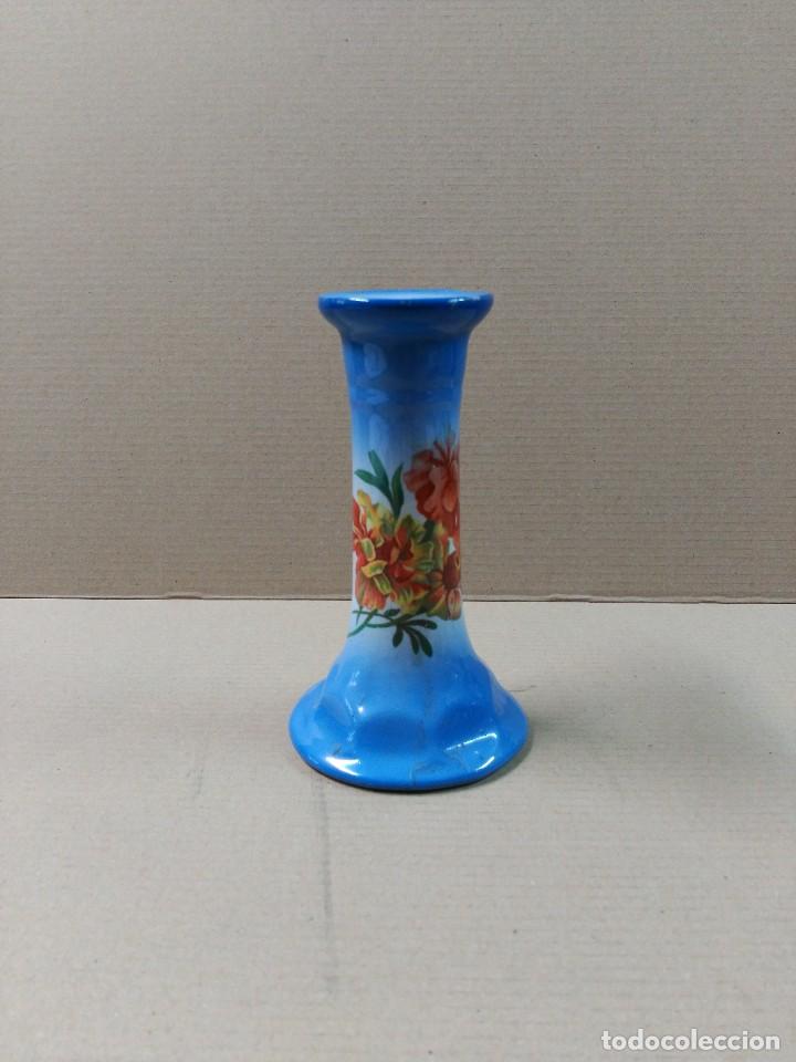 Antig&uuml;edades: Candelabro de porcelana - Foto 1