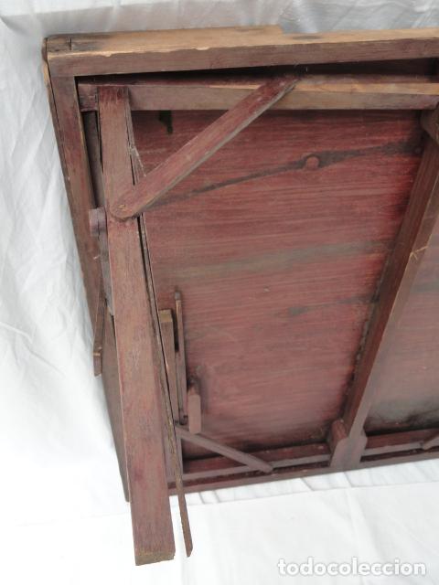 Antig&uuml;edades: ANTIGUA MESA DE JUEGO PLEGABLE. - Foto 6