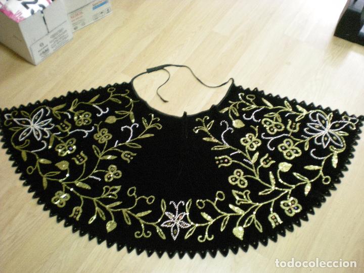 Antig&uuml;edades: ANTIGUA CAPELINA DE TRAJE REGIONAL - Foto 2