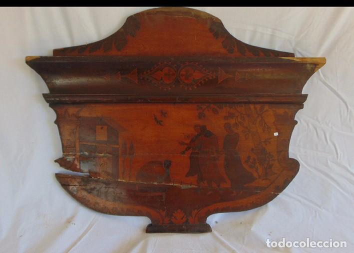 Antig&uuml;edades: cabezal de cama isabelino de marqueter&iacute;a - Foto 1