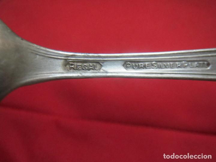 Antig&uuml;edades: CUCHARILLA DE PLATA CON RESE&Ntilde;A. - Foto 4