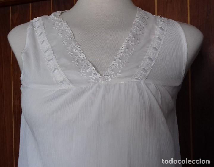 Antig&uuml;edades: ANTIGUO CONJUNTO DE BATA Y CAMISON. - Foto 8
