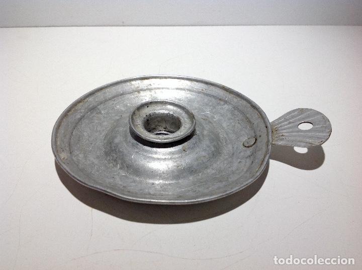 Antig&uuml;edades: ANTIGUA PALMATORIA DE ALUMINIO PARA VELAS - Foto 1