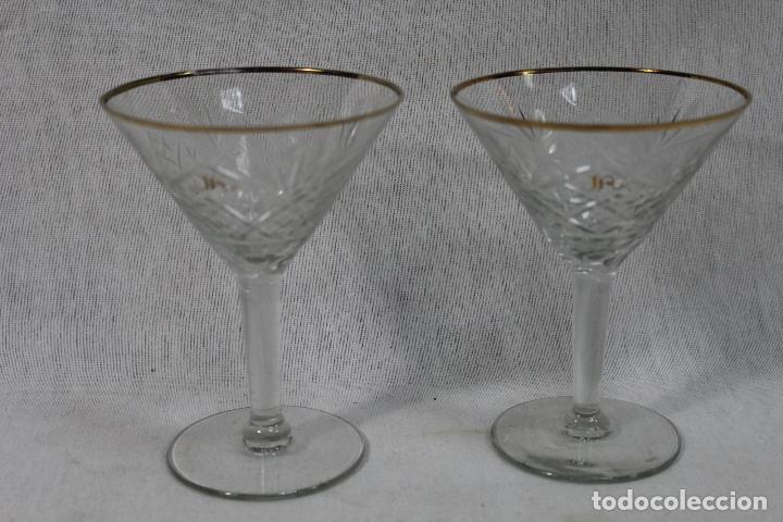 Antig&uuml;edades: 2 copas en cristal tallado con ribetes en oro - Foto 3