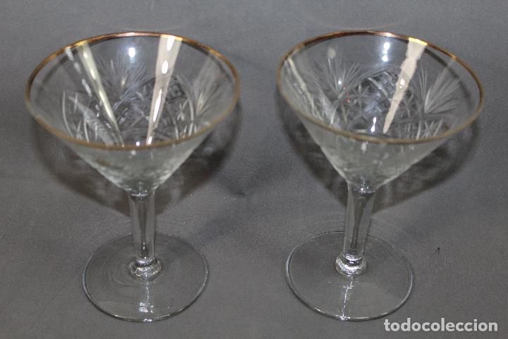 Antig&uuml;edades: 2 copas en cristal tallado con ribetes en oro - Foto 9