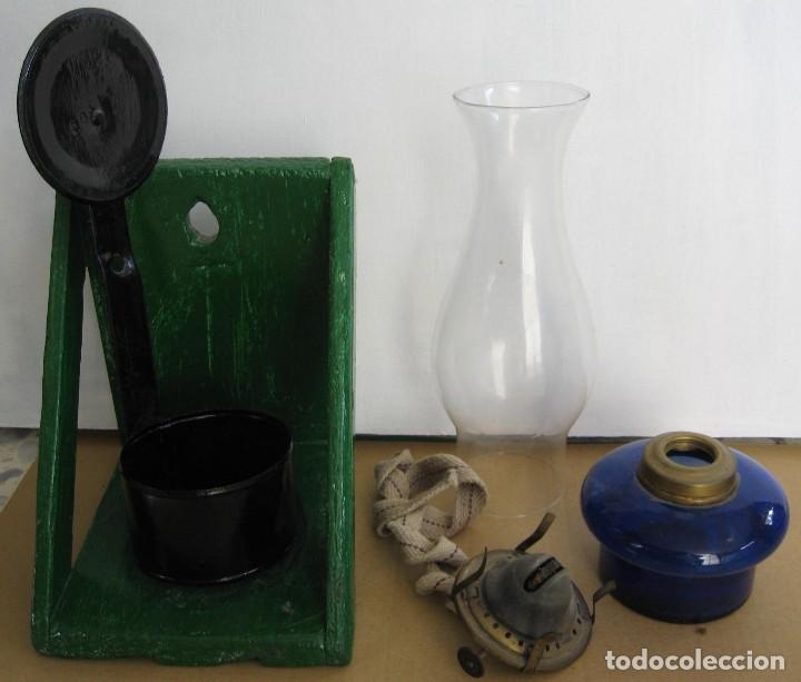 Antig&uuml;edades: Quinqu&eacute; con soporte para colgar y repisa. - Foto 7