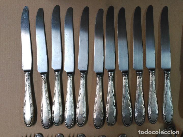 Antig&uuml;edades: Cuberteria de metal plateado (69 piezas) - Foto 2