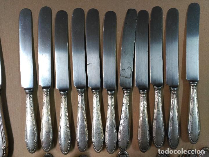 Antig&uuml;edades: Cuberteria de metal plateado (69 piezas) - Foto 3