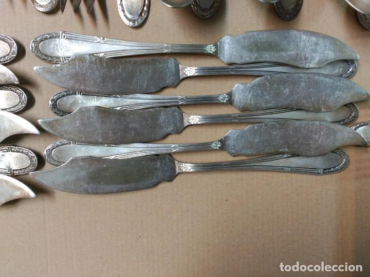 Antig&uuml;edades: Cuberteria de metal plateado (69 piezas) - Foto 9