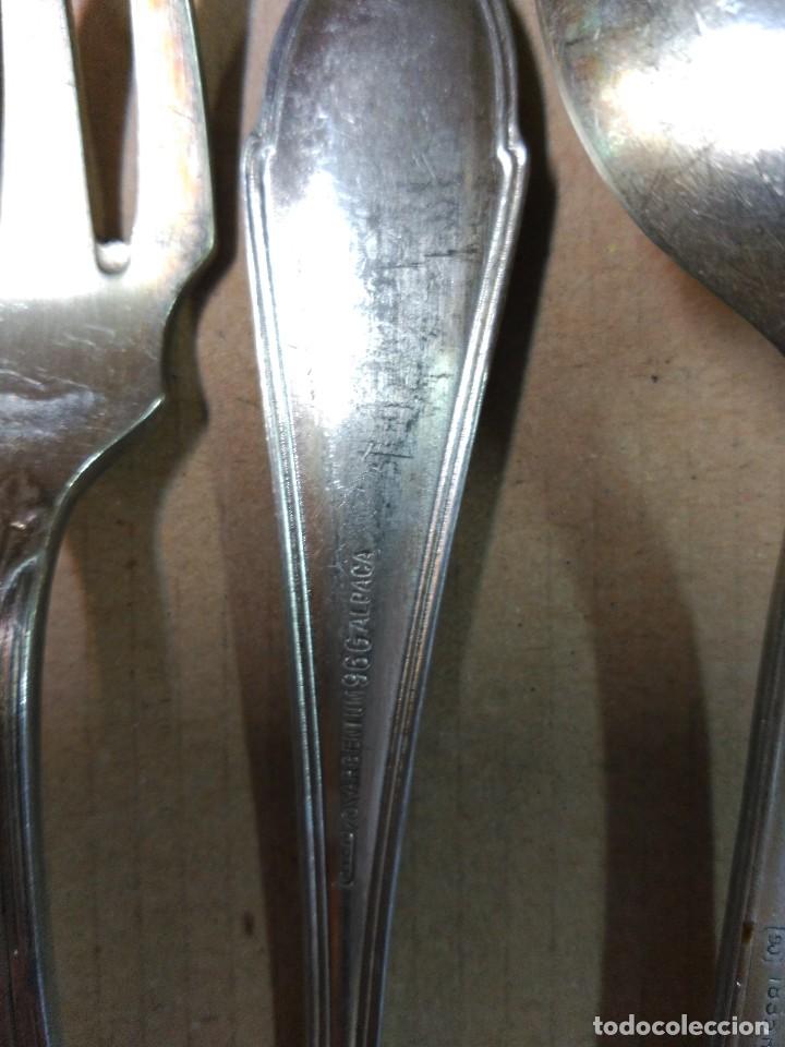 Antig&uuml;edades: Cuberteria de metal plateado (69 piezas) - Foto 13