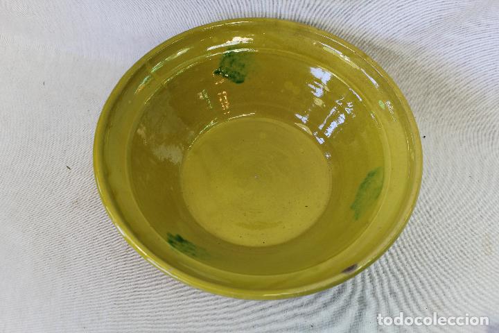 Antig&uuml;edades: lebrillo en ceramica vidriada - Foto 2