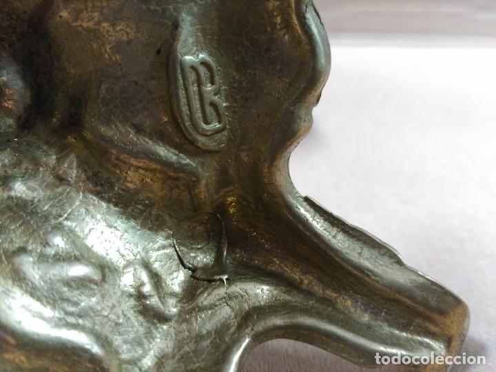Antig&uuml;edades: Pareja de candelabros de bronce - Foto 8