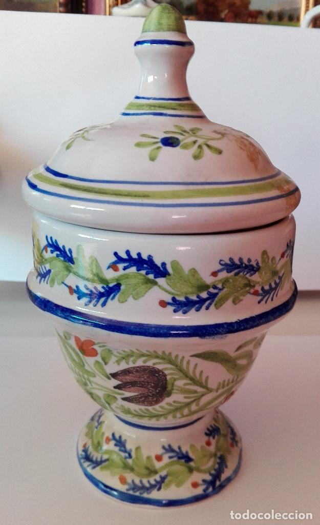 Antig&uuml;edades: Tarro en porcelana de Talavera - Foto 1
