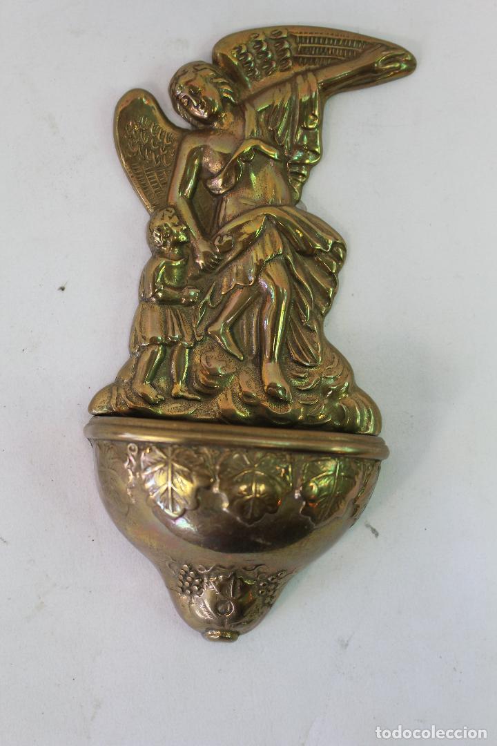 Antig&uuml;edades: benditera en bronce - Foto 1