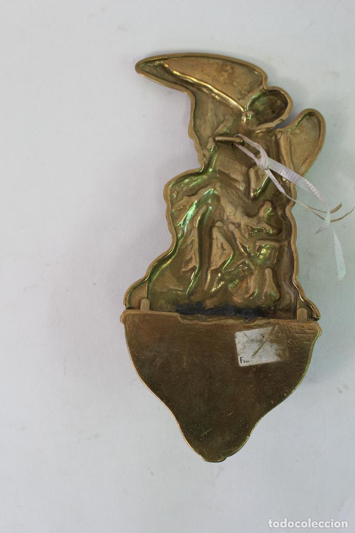 Antig&uuml;edades: benditera en bronce - Foto 2