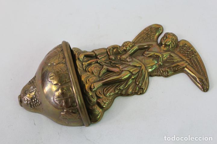 Antig&uuml;edades: benditera en bronce - Foto 4