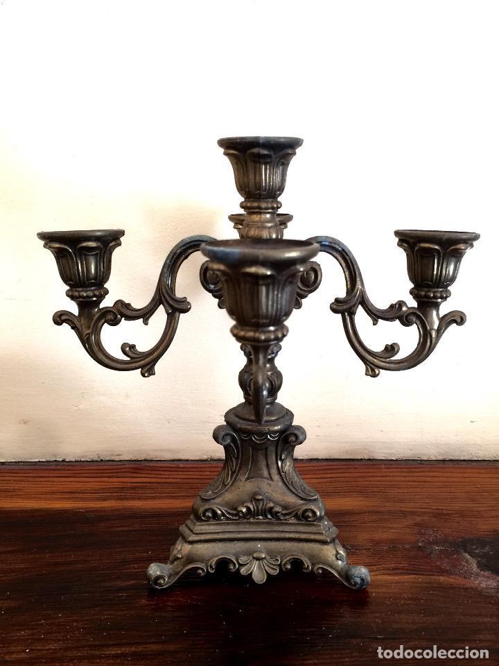 Antig&uuml;edades: ANTIGUO CANDELABRO DE BRONCE - Foto 1