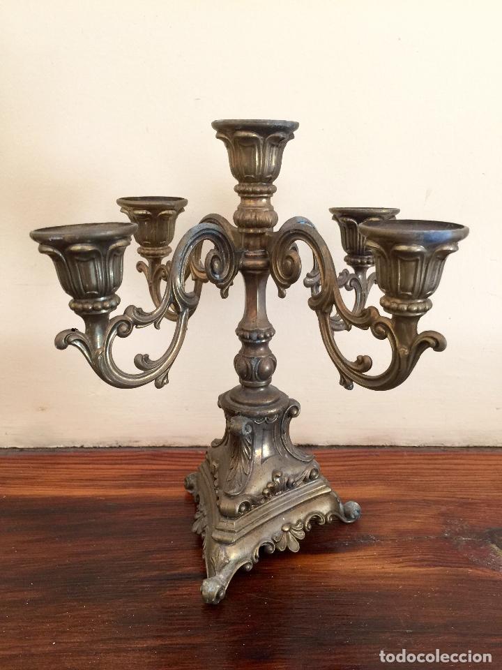 Antig&uuml;edades: ANTIGUO CANDELABRO DE BRONCE - Foto 4