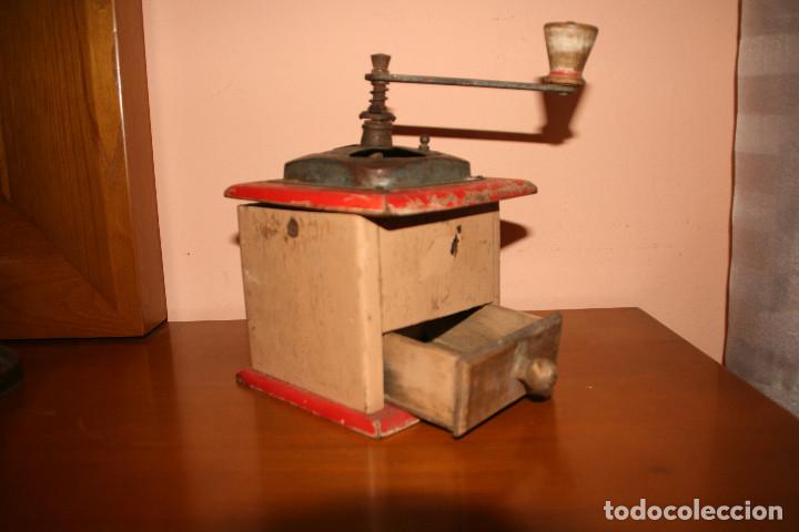 Antig&uuml;edades: Molinillo de cafe vintage - Foto 2