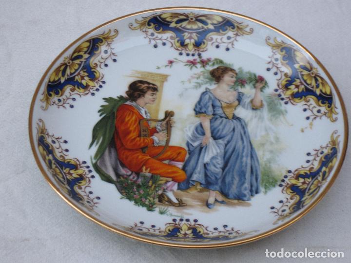 Antig&uuml;edades: PLATO DE COLECCION EN PORCELANA, CON MARCA. - Foto 3
