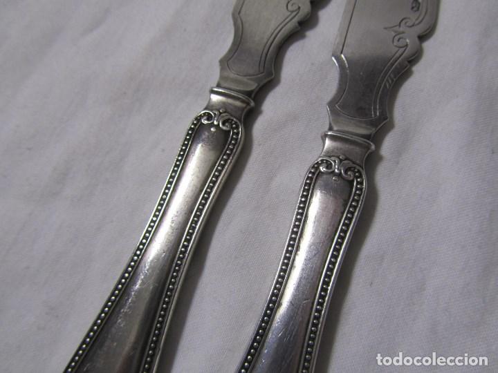 Antig&uuml;edades: 2 antiguos cuchillos de postre de plata con contrastes - Foto 4