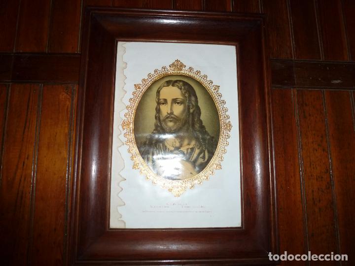 Antig&uuml;edades: MARCO DE MADERA CON ESTAMPA RELIGIOSA - Foto 1