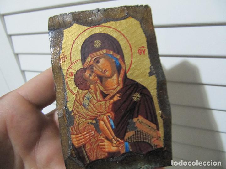 Antig&uuml;edades: PEQUE&Ntilde;A MADERA CON IMAGEN DE LA VIRGEN CON ARGOLLA PARA COLGAR - Foto 1