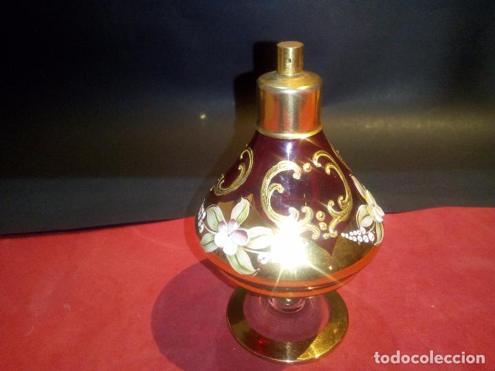 Antig&uuml;edades: Pareja de perfumeros en cristal de Bohemia al oro - Foto 3
