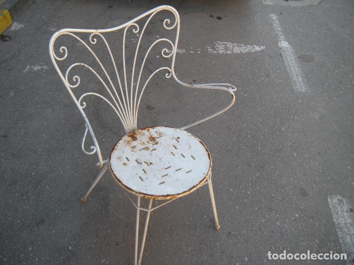 Antig&uuml;edades: SILLA DE HIERRO DE FORJA - Foto 1