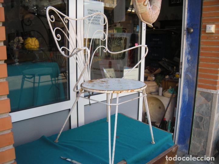 Antig&uuml;edades: SILLA DE HIERRO DE FORJA - Foto 3
