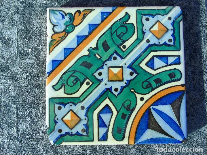 Antig&uuml;edades: ANTIGUO AZULEJO, DECORACI&Oacute;N EN VERDE - Foto 1