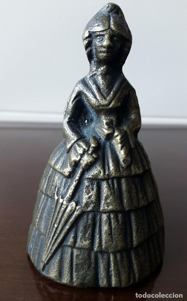 Antig&uuml;edades: CAMPANILLA ANTIGUA DAMA EN BRONCE - Foto 1