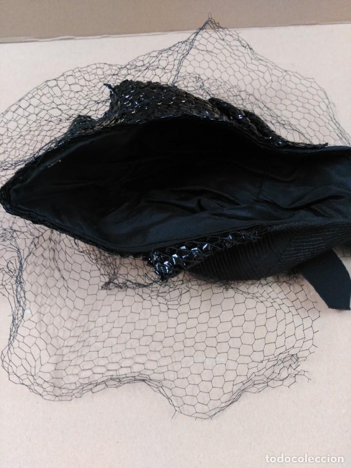 Antig&uuml;edades: Sombrero negro en rafia - Foto 10