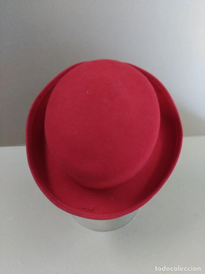 Antig&uuml;edades: Sombrero de fieltro rojo - Foto 2