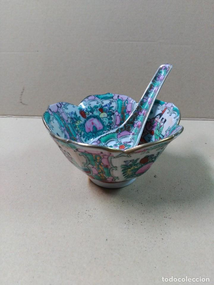 Antig&uuml;edades: Cuenco con cuchara en porcelana china - Foto 1