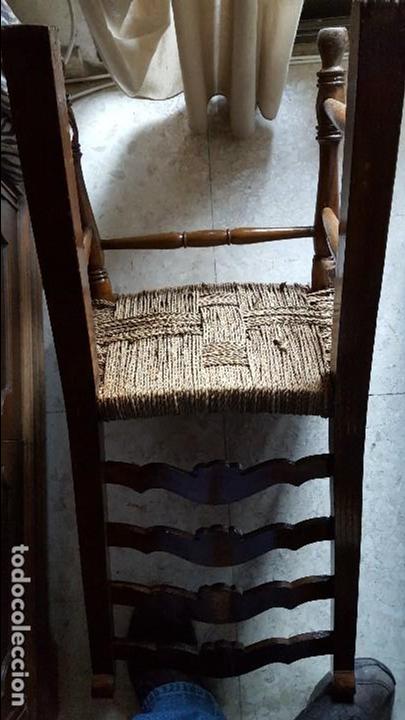 Antig&uuml;edades: Silla de madera. - Foto 3